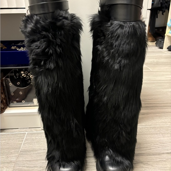 Givenchy Black Fur Winter Boots - Picture 2 of 3